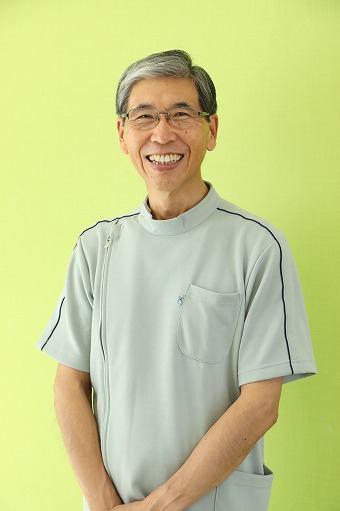 院長 吉崎元彦